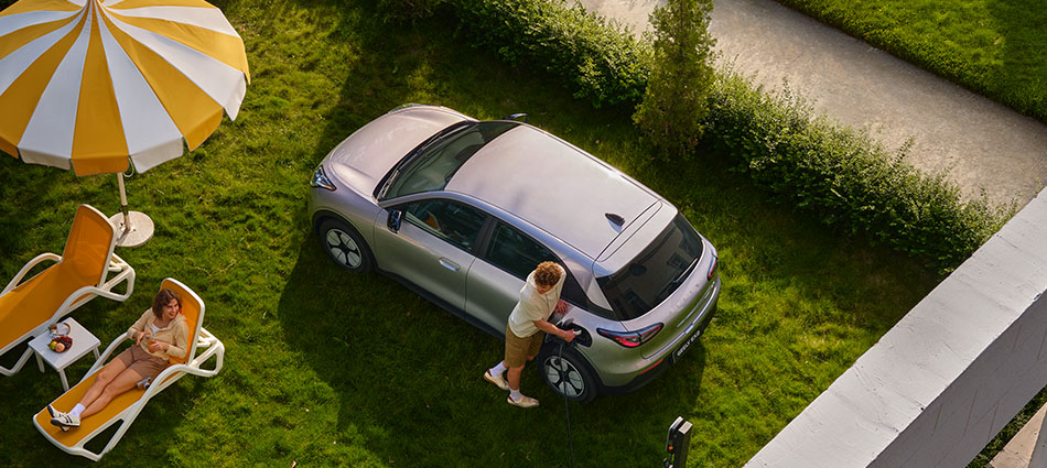 High angle of a silver Geely Ex2